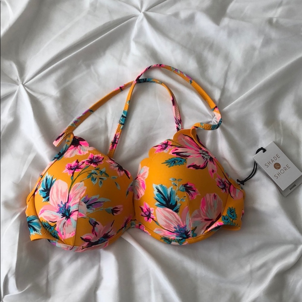Shade and Shore floral bikini top